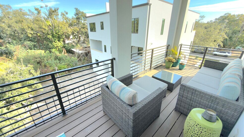 Building Photo - 4515 W North a St