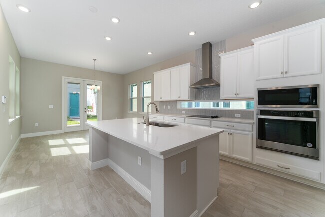 Building Photo - 13254 McMillan Dr