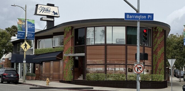 Building Photo - 11970 Montana Ave