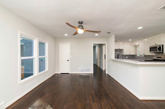 Building Photo - 3808 Piedmont Rd