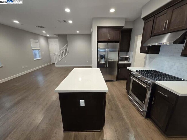 Primary Photo - 8553 Waveside Wy