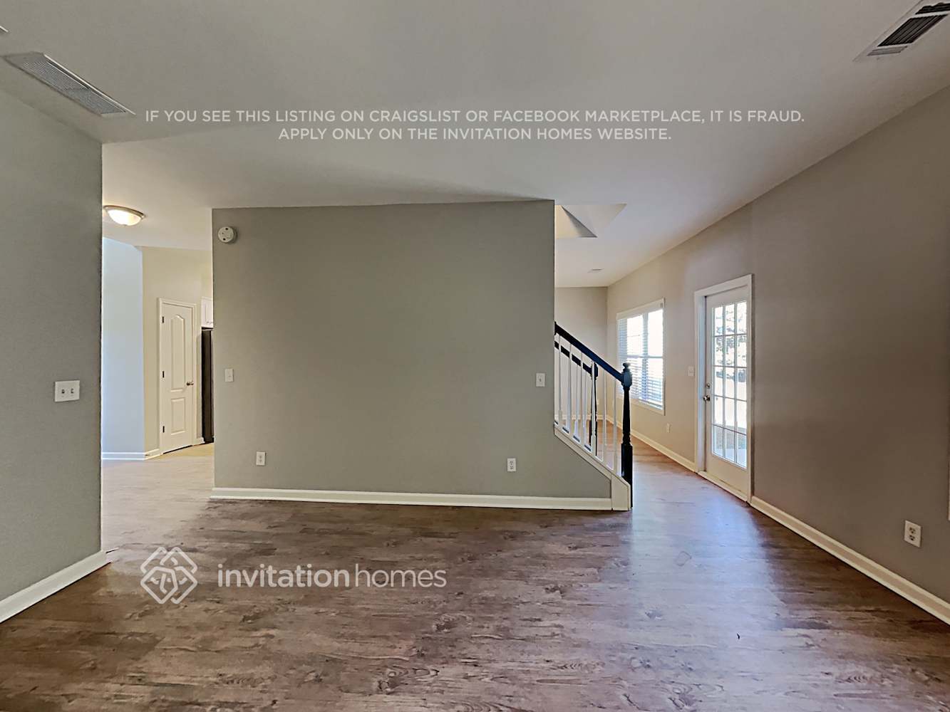 Building Photo - 4700 Ferncrest Pl