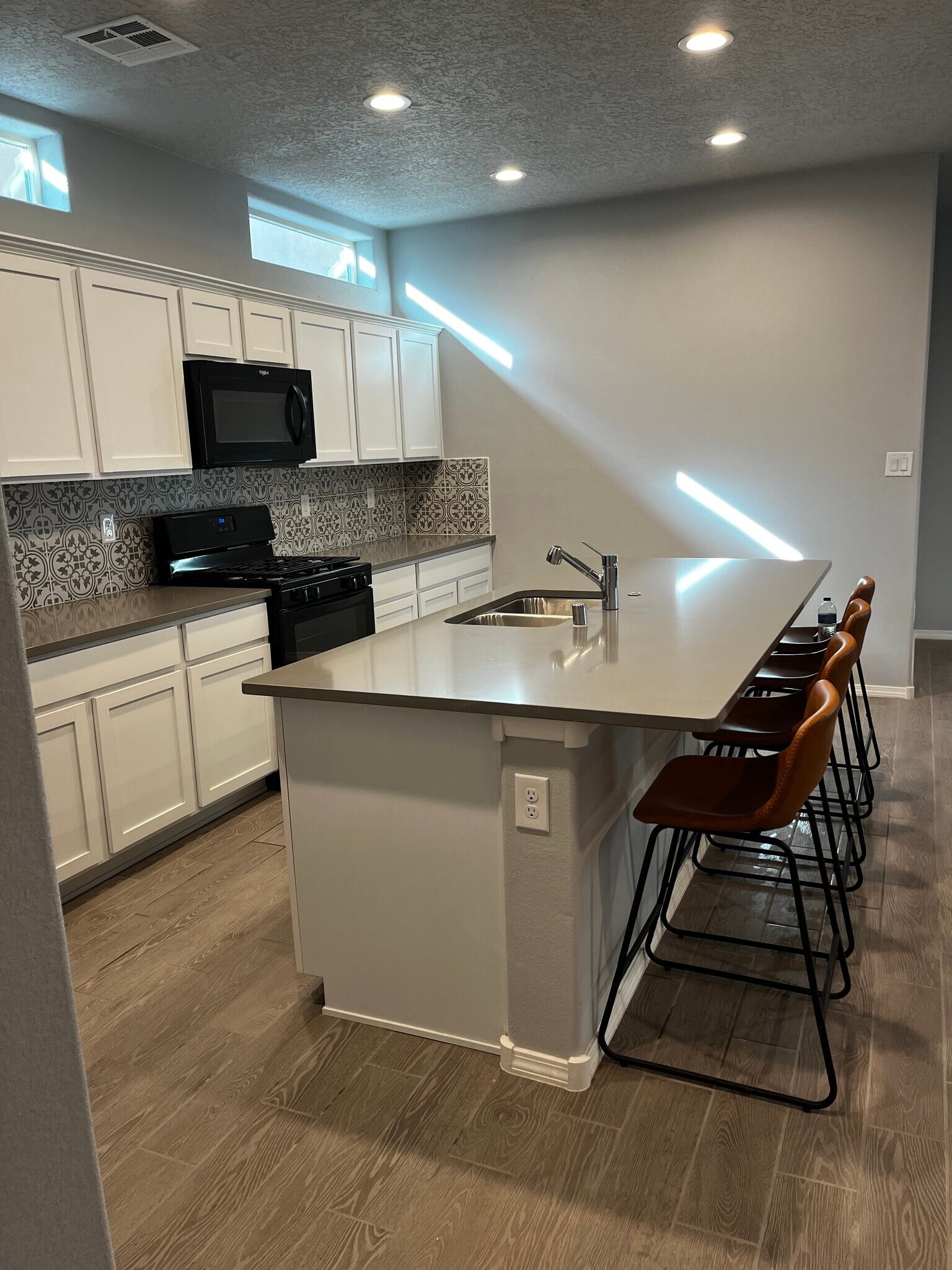 Building Photo - 1518 Tierra Verde Loop