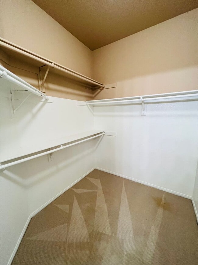 Building Photo - FOXFIRE RANCH VICTORVILLE