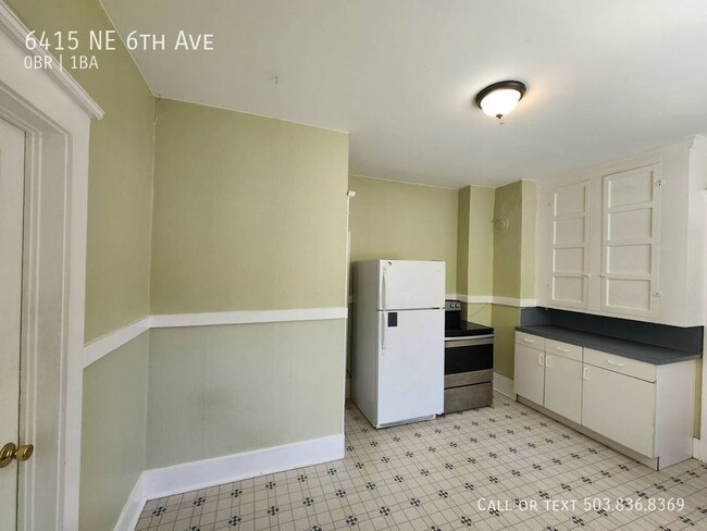 Building Photo - Lovely Studio Apartment Available in Woodlawn