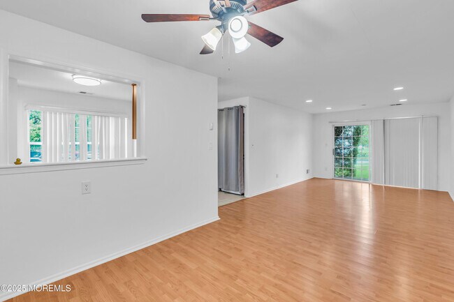 Building Photo - 237 Paddington Ct