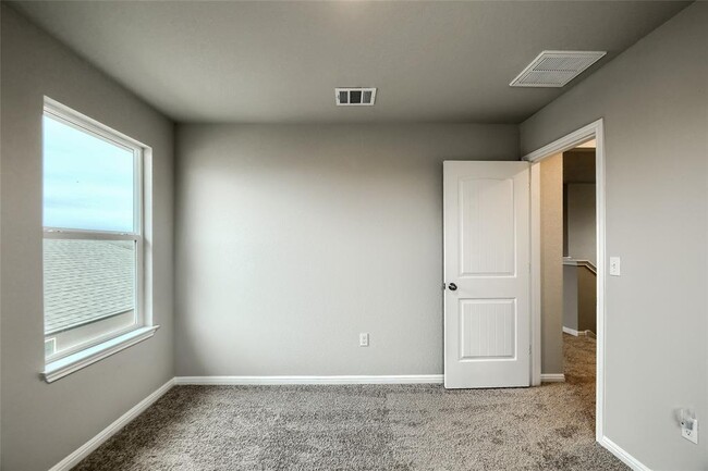 Building Photo - 603 Bluffview Dr.