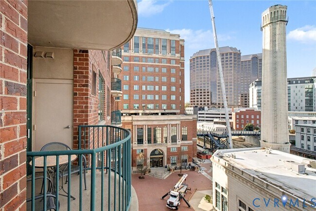 Building Photo - 1101 Haxall Point