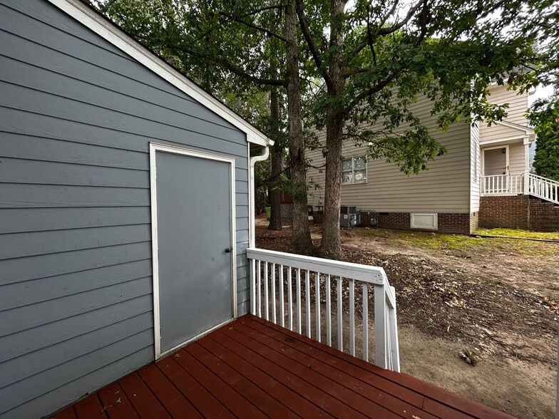 Building Photo - Room in Townhome on Oakland Hills Way