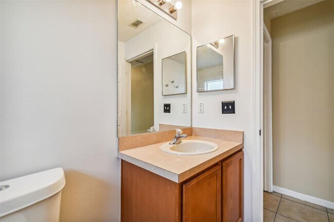 Building Photo - 7956 Carriage Pointe Dr