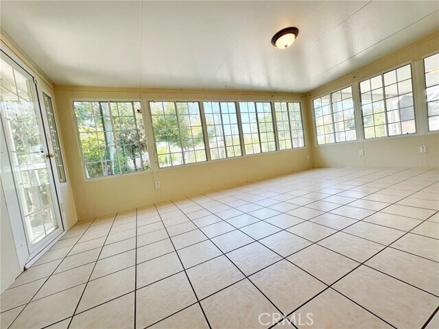 Building Photo - 1149 S Rimsdale Dr
