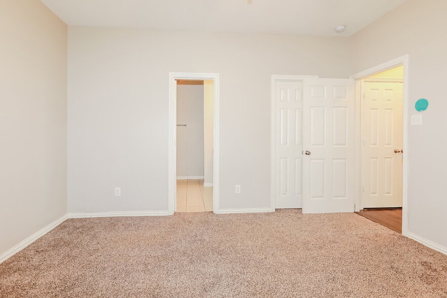Building Photo - 21302 Berry Ridge Ln