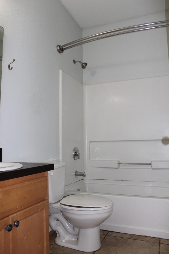 Building Photo - 1417 Pullen Rd