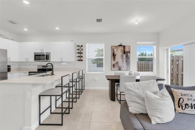 Building Photo - 16264 SW 292nd St