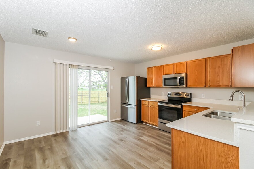 Building Photo - 1311 Dakota Trail