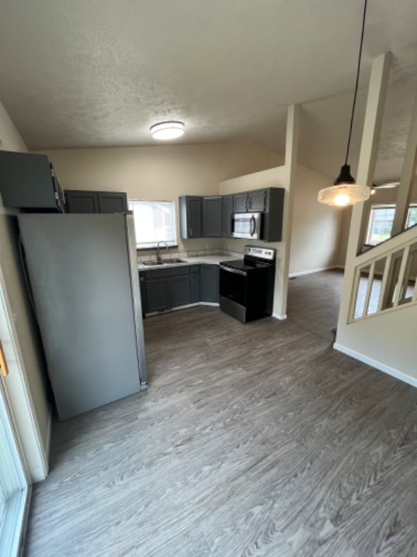 Building Photo - 7067 Heritage St