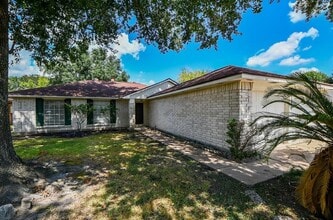 Building Photo - 14230 Cellini Dr