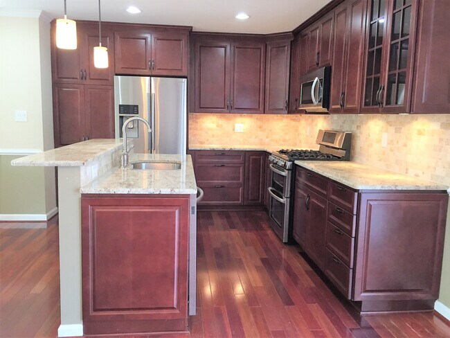 Building Photo - COMING SOON - GORGEOUS - LAKE BRADDOCK