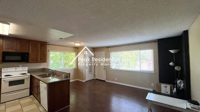 Building Photo - 5555 Keoncrest Cir