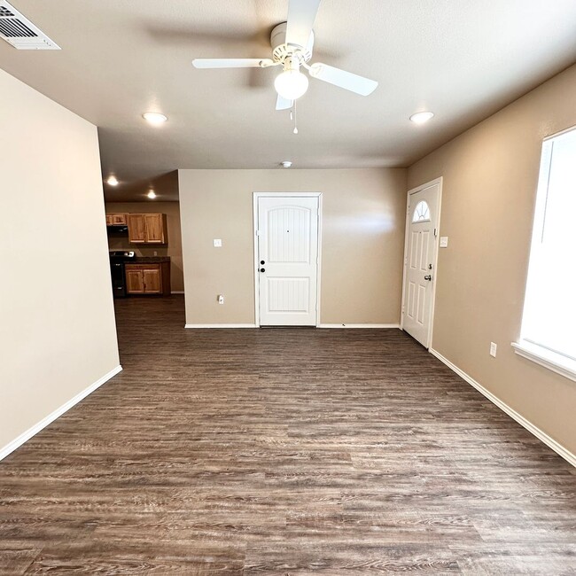 Building Photo - $99 Move In Special With 13 Month Lease!