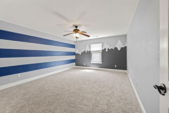 Building Photo - 4100 SW Deerfield Blvd