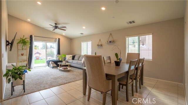 Building Photo - 1133 Avenida Del Rio