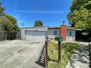 Building Photo - 400 Cabrillo Ave