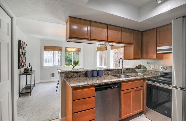Building Photo - 2bd/1ba Kirkland Condo
