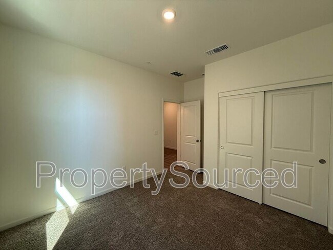 Building Photo - 2454 Cortese St