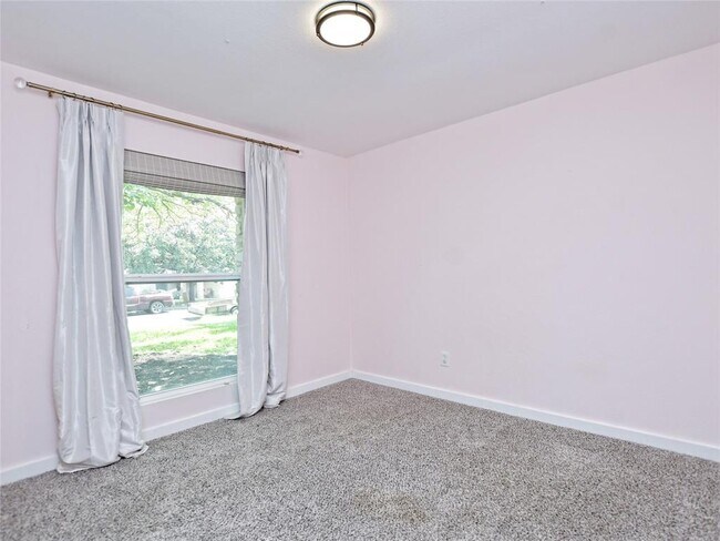 Building Photo - 7310 Inspiration Dr