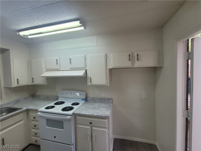 Building Photo - 367 MacFarland Ave