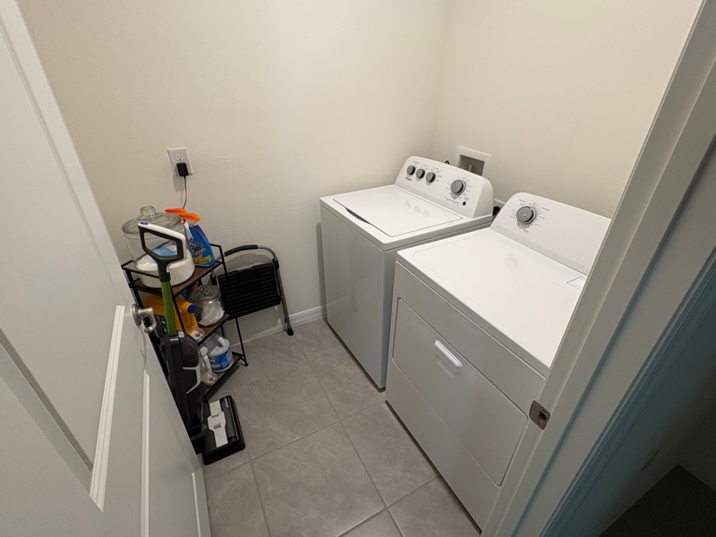 Building Photo - 373 Hickory Crse Trl