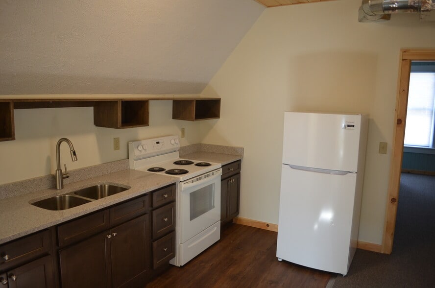 Building Photo - 444 Chestnut St