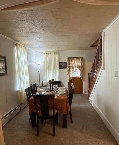 Building Photo - 1701 Mohawk St