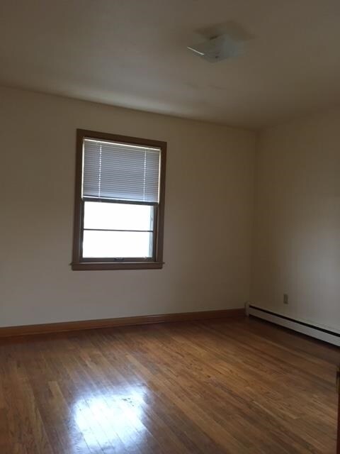 Building Photo - 925 Haywood Dr