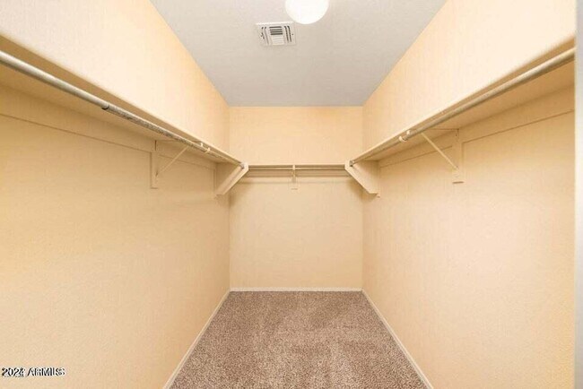 Building Photo - 2690 S Southwind Dr