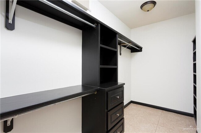 Building Photo - 1316 Poblano Ln
