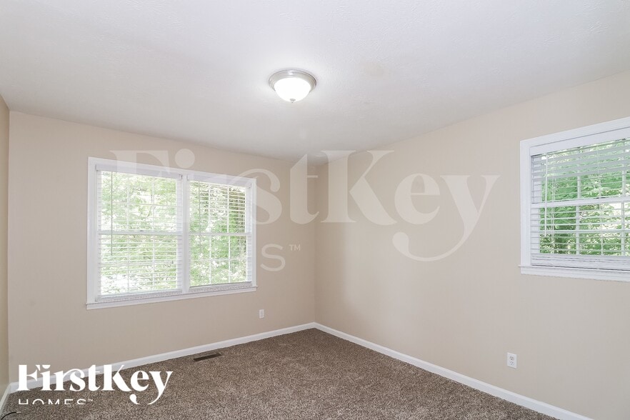 Building Photo - 3082 Lake Ranch Dr