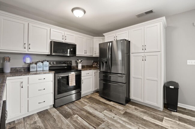 Building Photo - 4097 Loblolly Ln