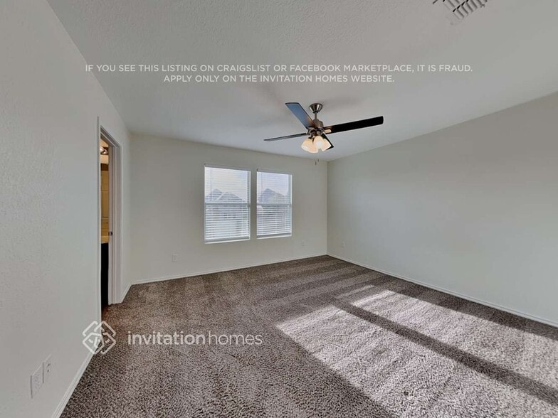 Building Photo - 27305 Paraiso Manor