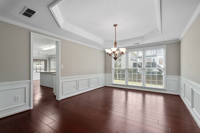 Building Photo - Spacious 4-Bedroom Two-Story Home in Dunwo...