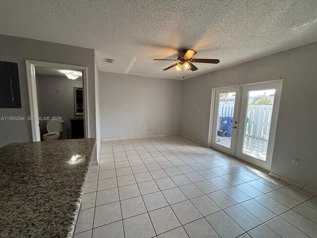 Building Photo - 6272 SW 139th Ave