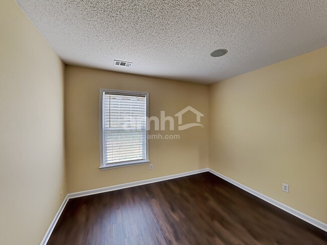 Building Photo - 515 Bass Chase NW