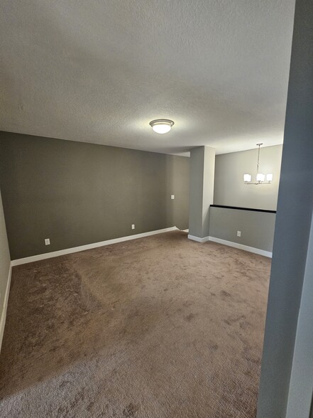 Building Photo - 11548 Woodside Dr