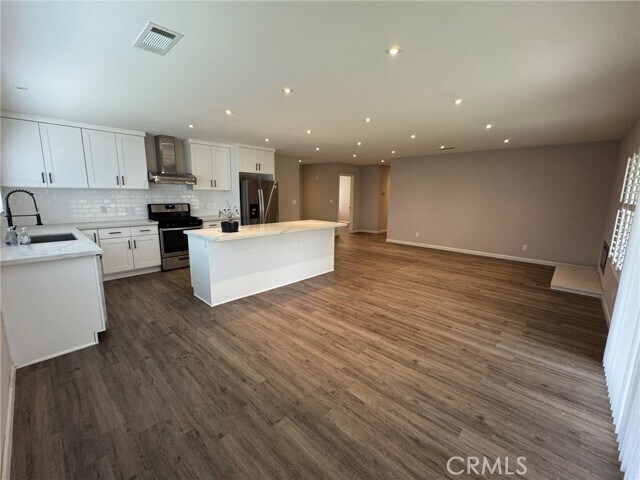 Building Photo - 1039 Adel Ave