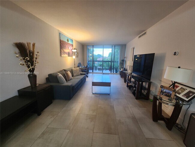 Building Photo - 8419 Forest Hills Dr