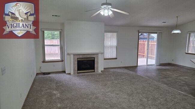 Building Photo - 16009 NE 93rd St