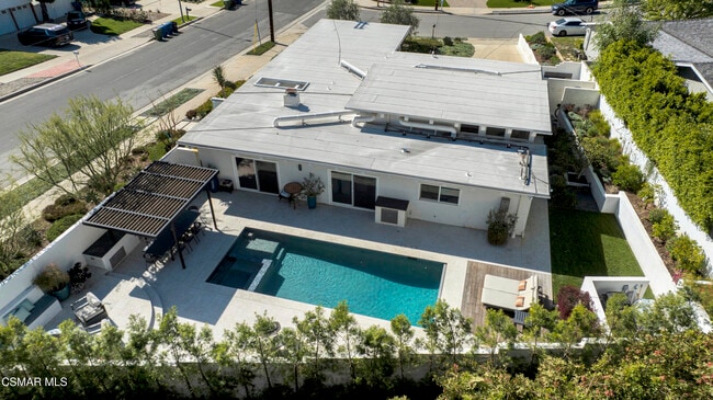 Building Photo - 4500 Stark Ave