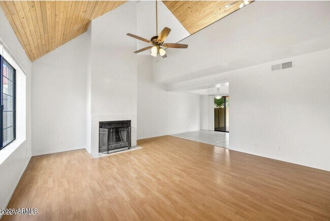 Building Photo - 2848 E Brown Rd