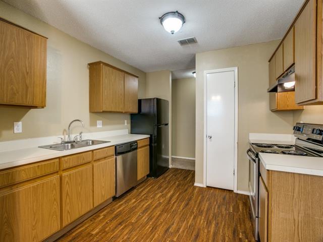 Building Photo - 505 Mitch St